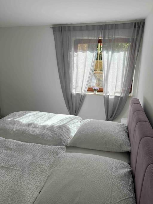 Feel@home Apartment, Blackforest, Calm&cosy, 80sqm Pforzheim